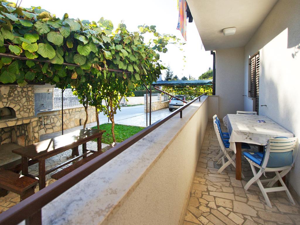 Apartments Davorka Porec Exterior photo