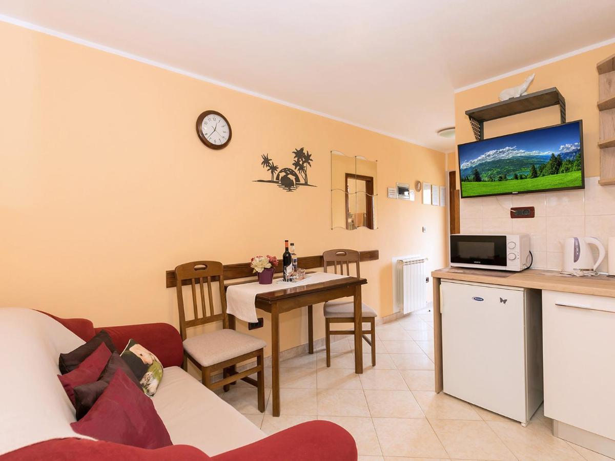 Apartments Davorka Porec Exterior photo