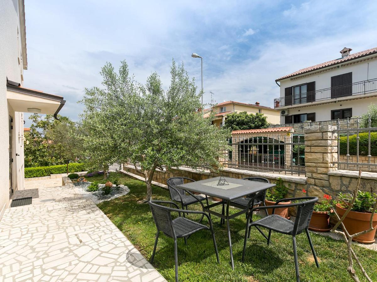 Apartments Davorka Porec Exterior photo